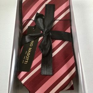 🎩Mario Masotti Neck Tie.  Brand new in gift box.